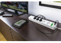 APC Stekkerdoos met overspanningsbeveiliging 5x stopcontact + 2x USB